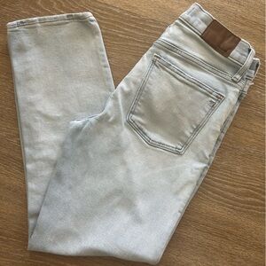 Madewell Mid-Rise Classic Straight Leg Jeans Wellingford Wash Distressed Sz 26